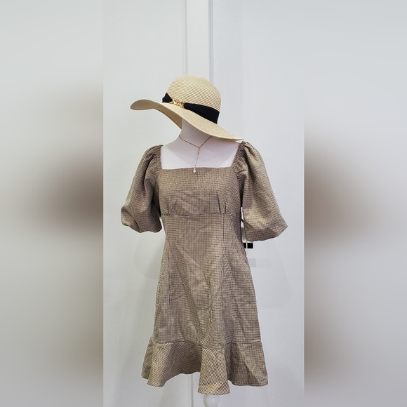 Aqua- Cream mini dress - Picture 1 of 8